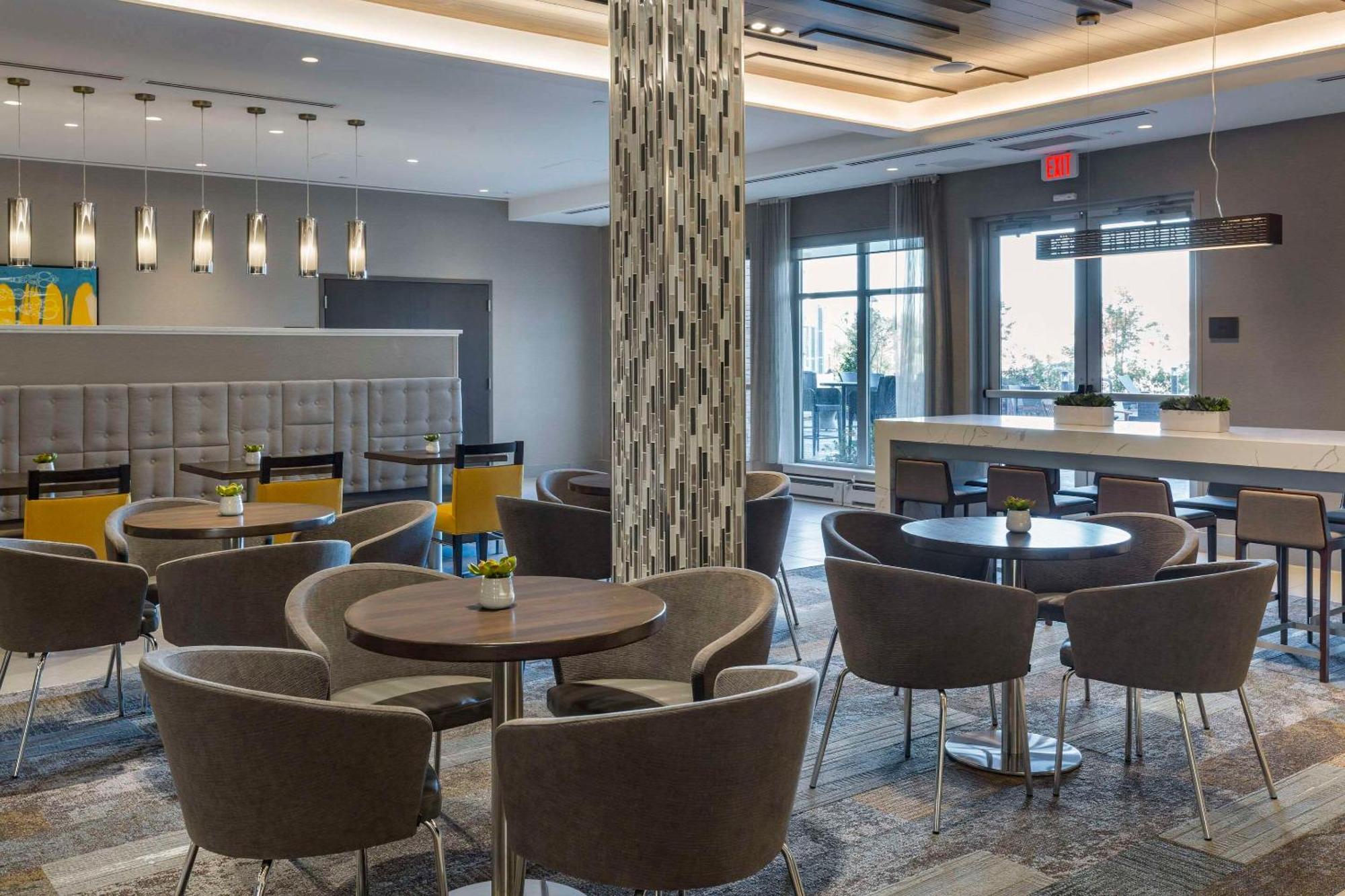 Cambria Hotel Manchester South Windsor Extérieur photo