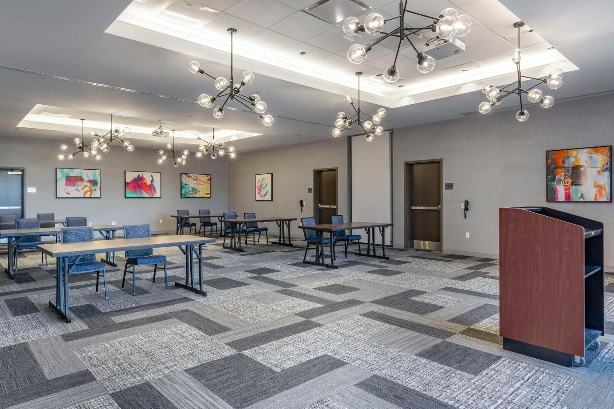 Cambria Hotel Manchester South Windsor Extérieur photo